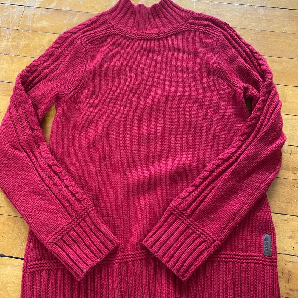 Roots knit sweater